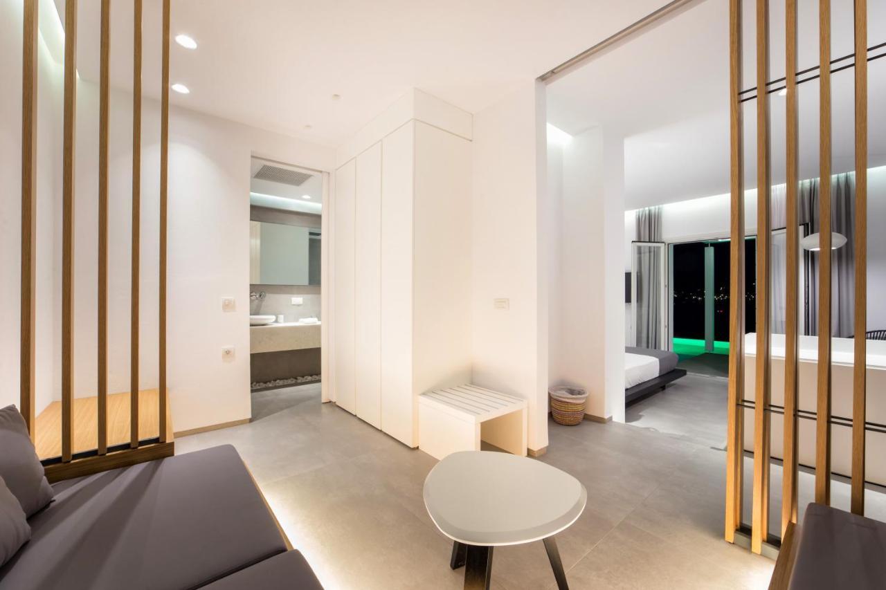 Agnanti & 5* Parikia (Paros)